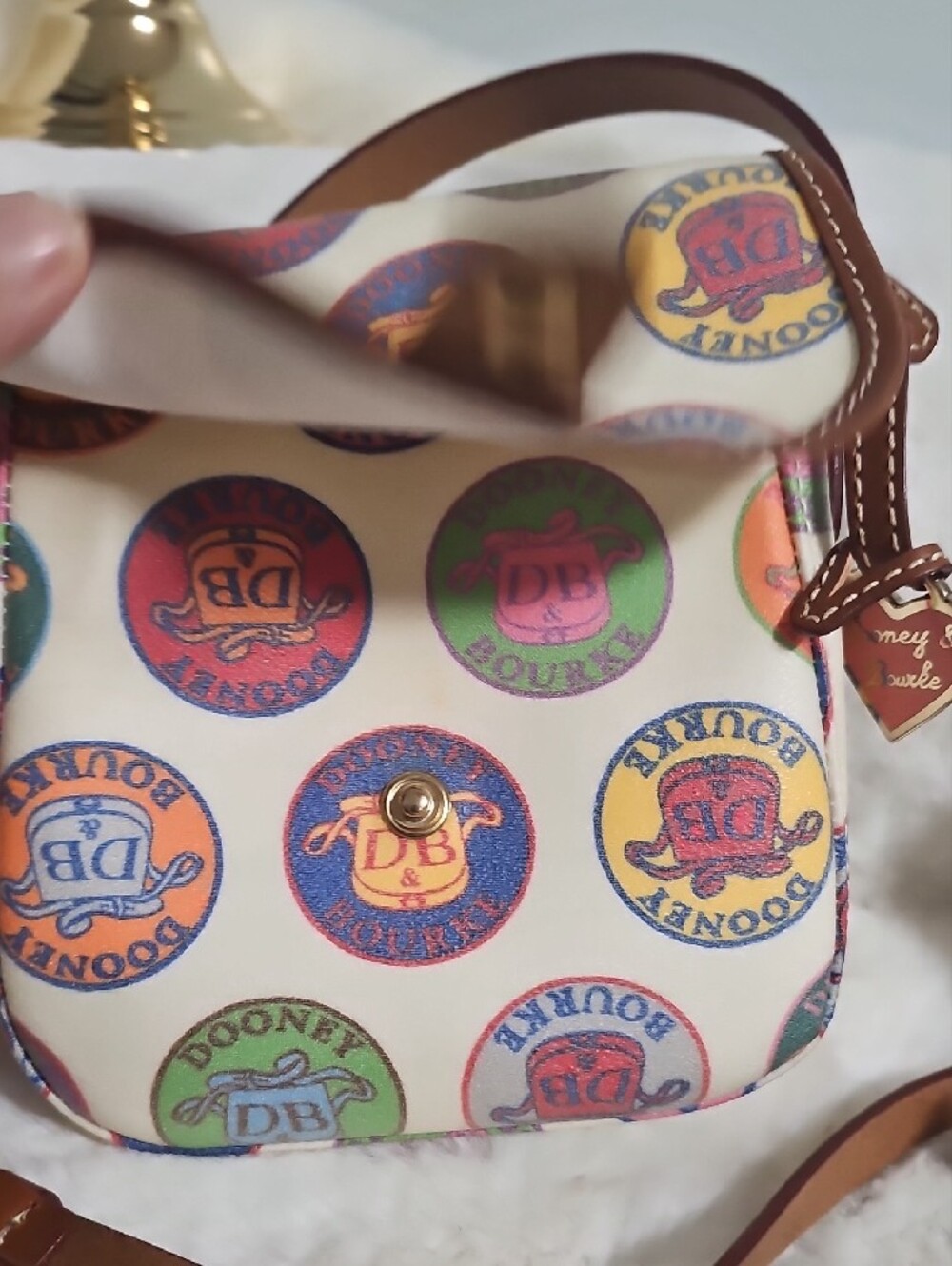 NWOT! Dooney & Bourke North South Crossbody - Picture 12 of 13